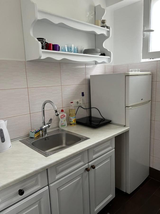 Apartman Lena Belgrado Esterno foto