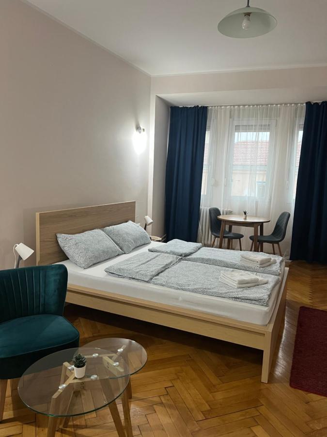 Apartman Lena Belgrado Esterno foto